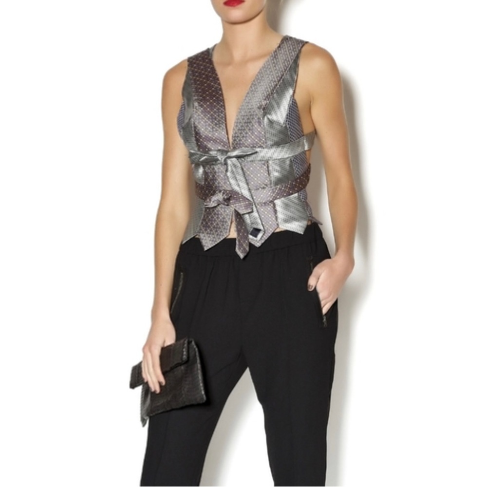 NWOT Sohung Designs Bespoke Tie Vest sz. M